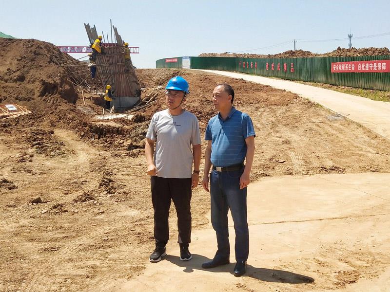 F:\集團信息宣傳\集團網站\集團信息報匯總表\榮書記調研涉鐵項目.jpg F:\集團信息宣傳\集團網站\集團信息報匯總表\榮書記調研涉鐵項目.jpg